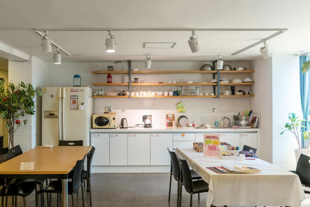 Dongseongro Zero Guesthouse Daegu Zewnętrze zdjęcie